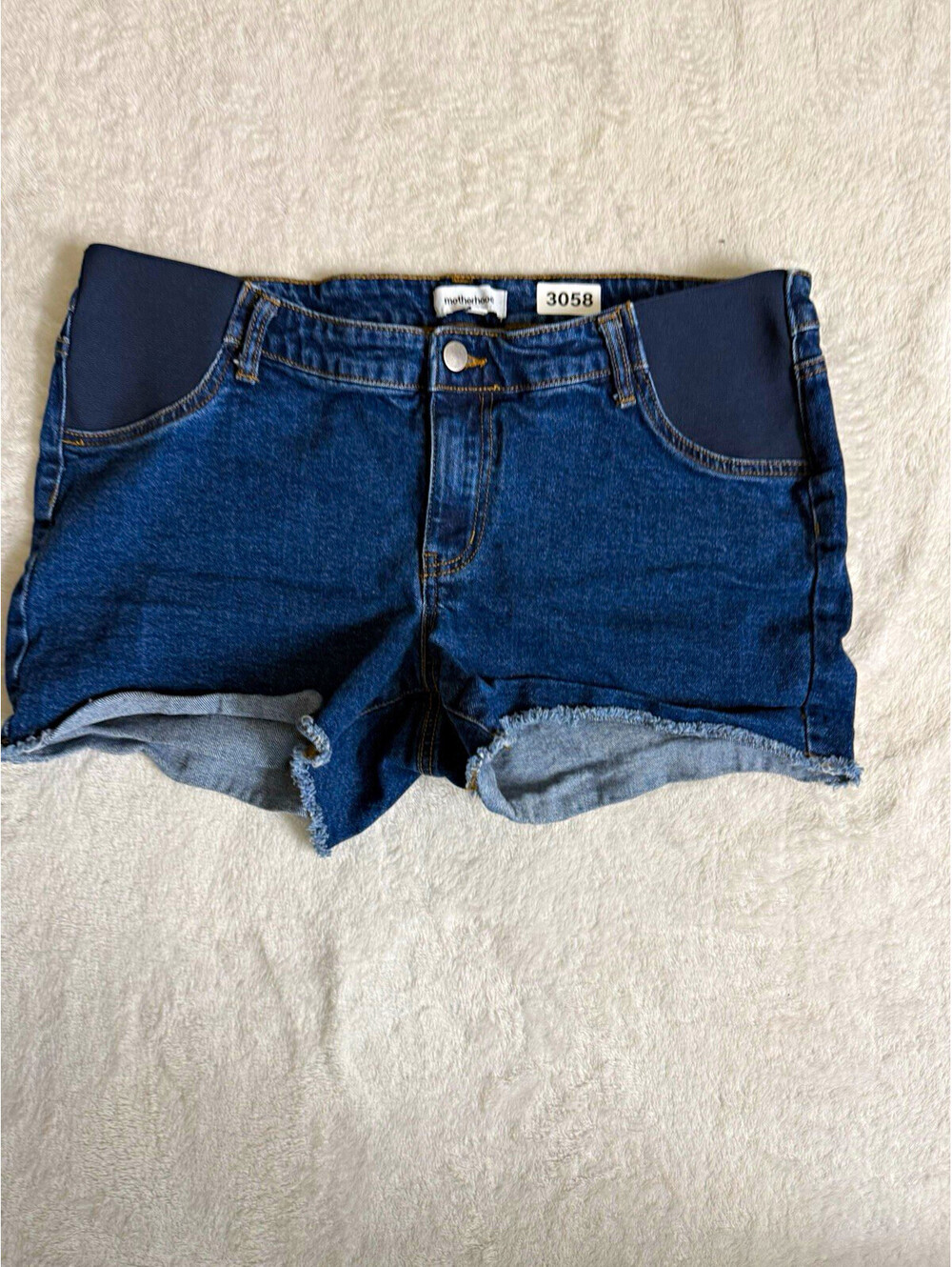 Motherhood Maternity Women’s Blue Denim Cut Off Shorts Size Large